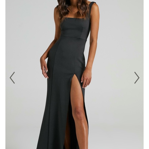Raquelle Square Neck Thigh Split Maxi Dress in Black - Picture 1 of 2